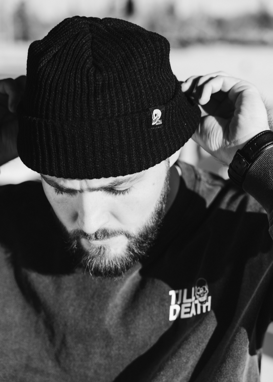 Black Skull Beanie